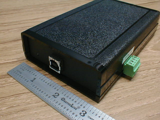 AVT-852 in enclosure, USB end, with ADC